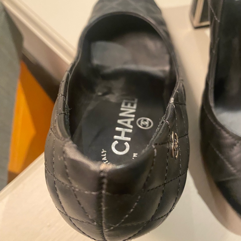 Chanel Black Quilted Women's Heels - Picture 7 of 17